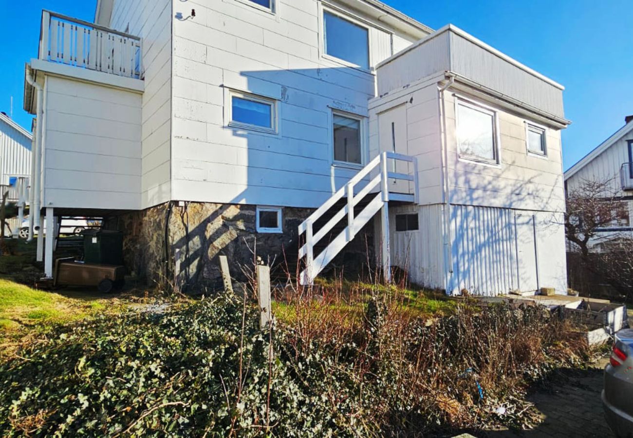 Ferienhaus in Skärhamn - SE09100