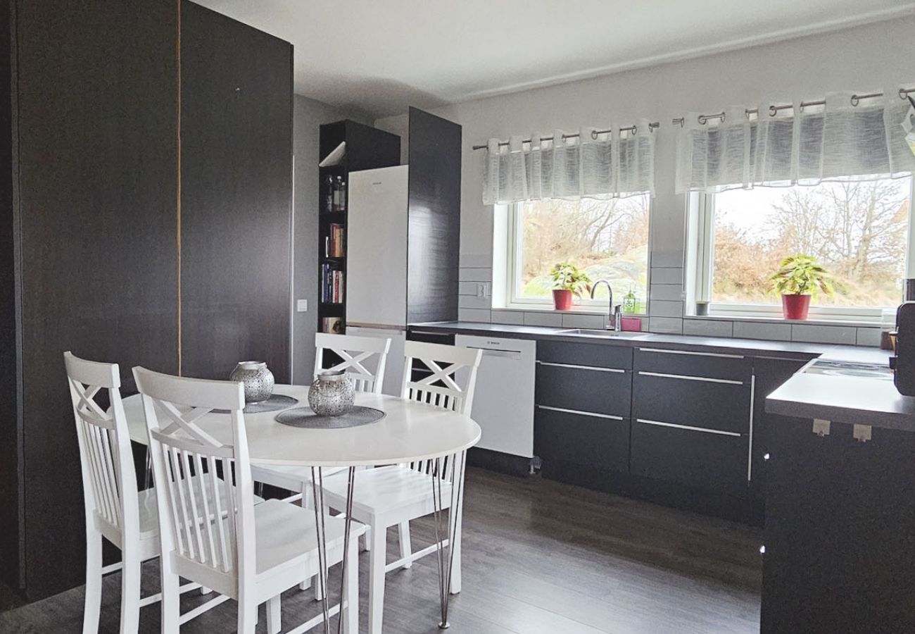 Ferienhaus in Höviksnäs - SE09112