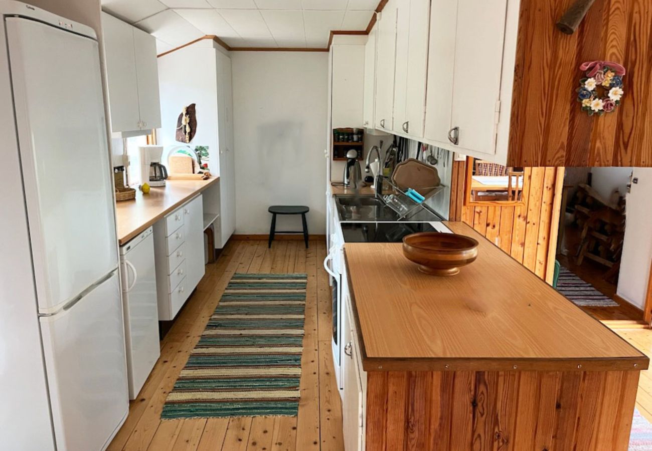 Ferienhaus in Lärbro - SE12056