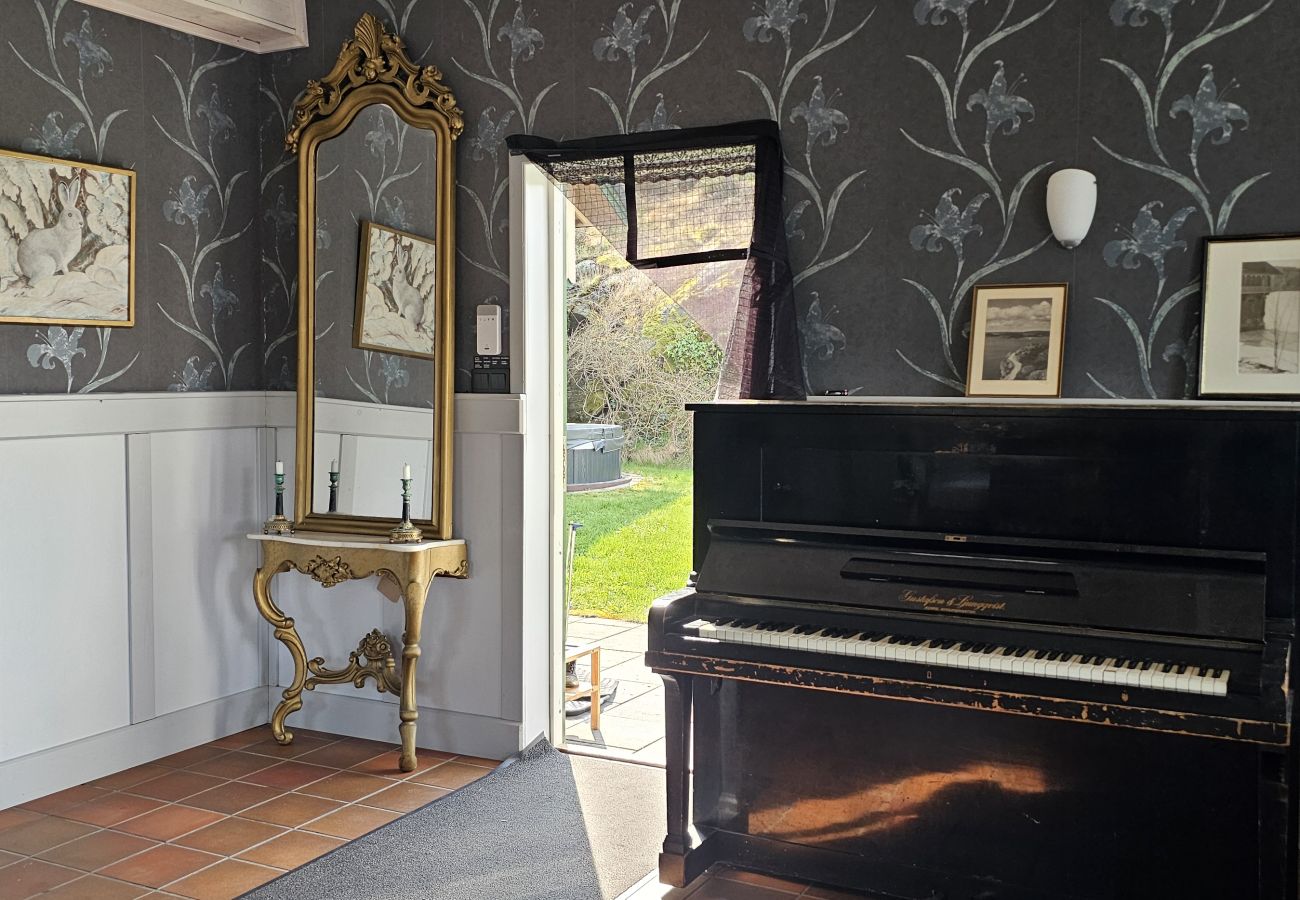 Ferienhaus in Munkedal - SE09080