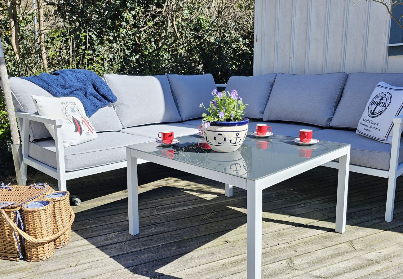 Ferienhaus in Ellös - Charmantes Ferienhaus am Meer in Ellös | SE09184