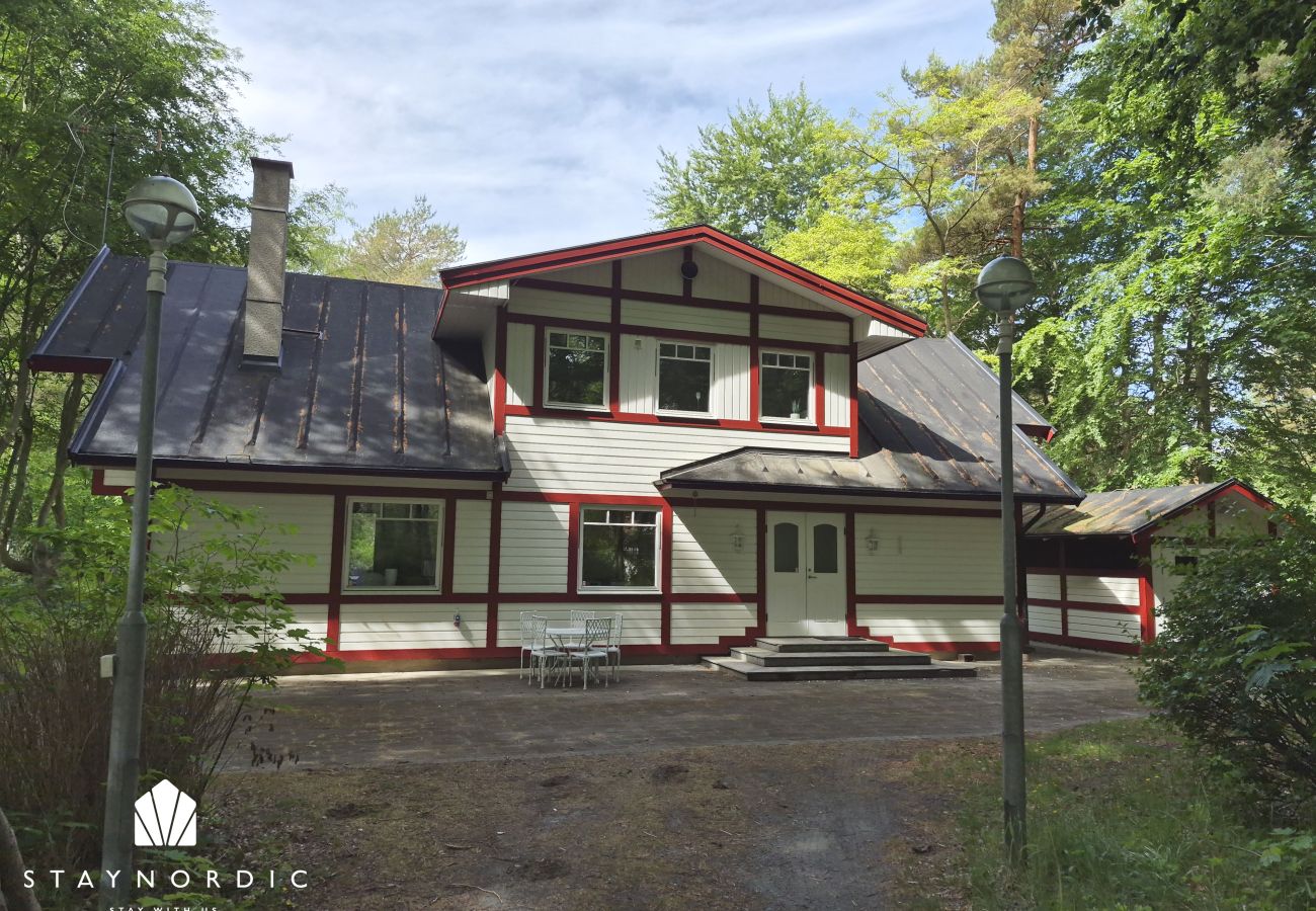 Ferienhaus in Ystad - |Exklusives Ferienhaus in Sandskogen – 150 Meter zum Sandstrand |SE01084