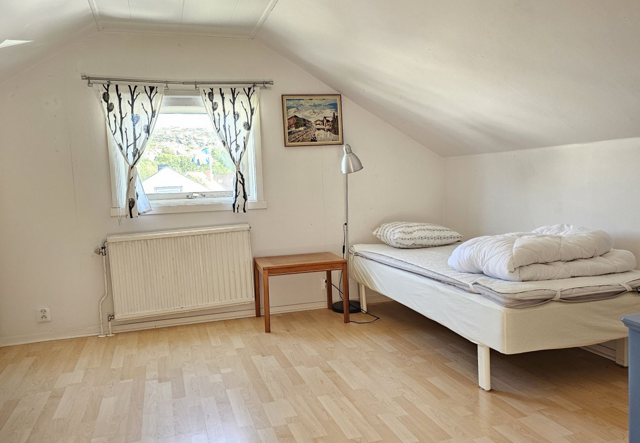 Ferienhaus in Skärhamn - Funktionale Ferienwohnung auf zwei Etagen in Skärhamn | SE09175