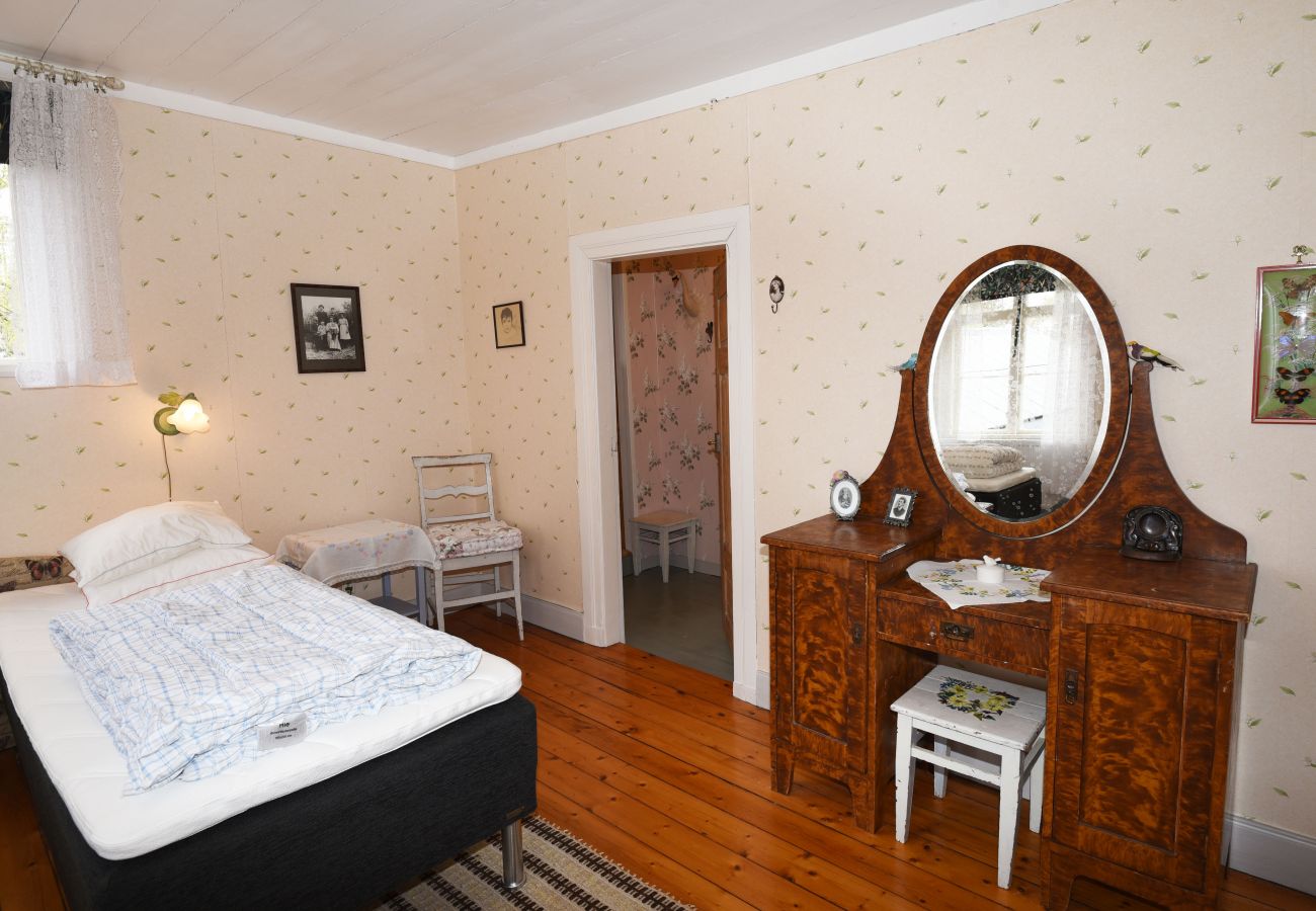 House in Hedekas - SE09011