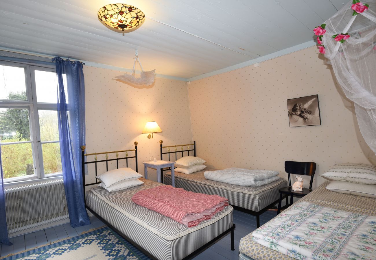 House in Hedekas - SE09011