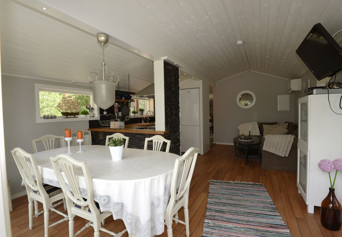 House in Mellerud - SE17009