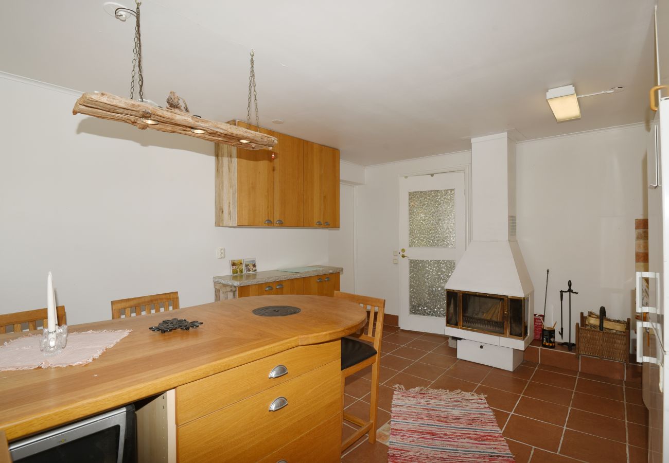 Apartment in Lärbro - SE12017