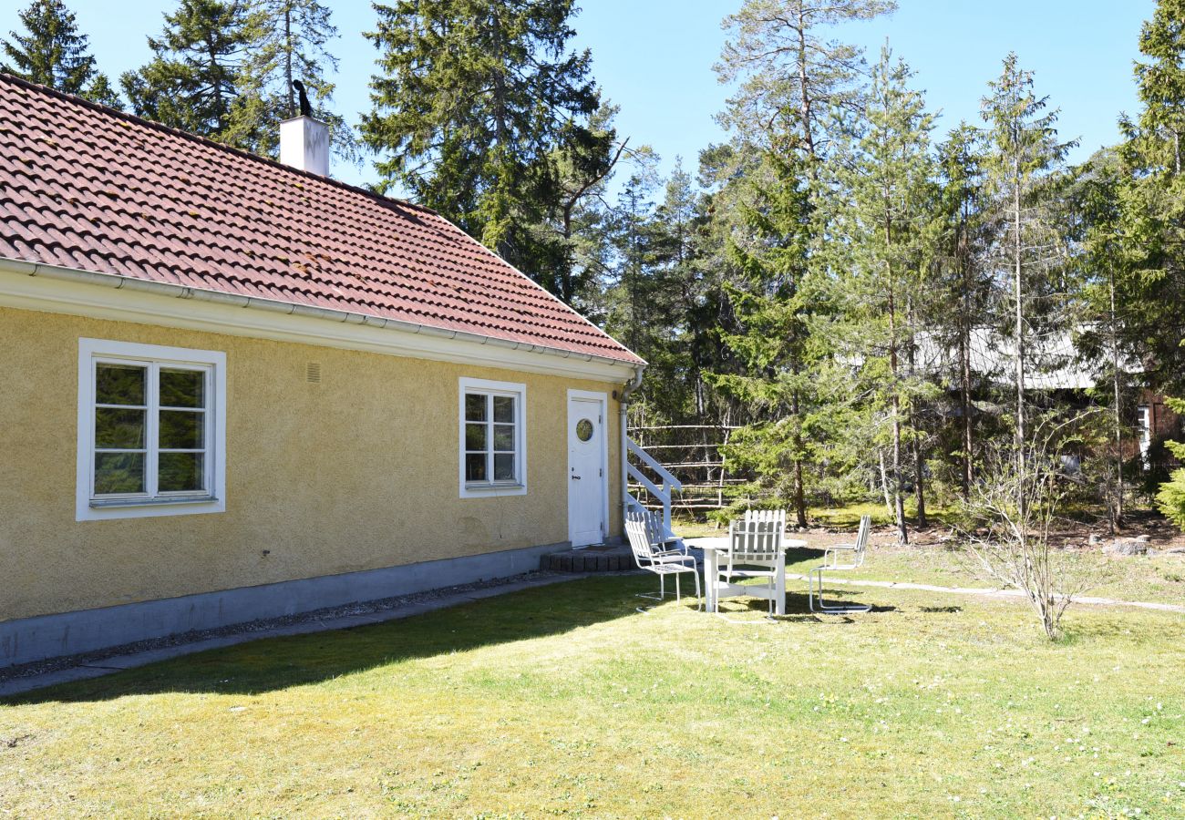 Apartment in Lärbro - SE12017