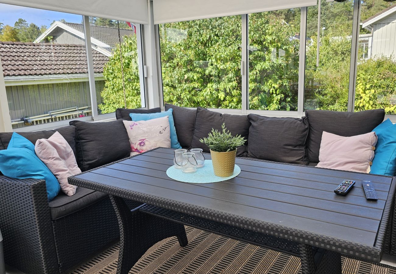 House in Tanumshede - Unique villa with spa and sauna in Tanumshede | SE09038