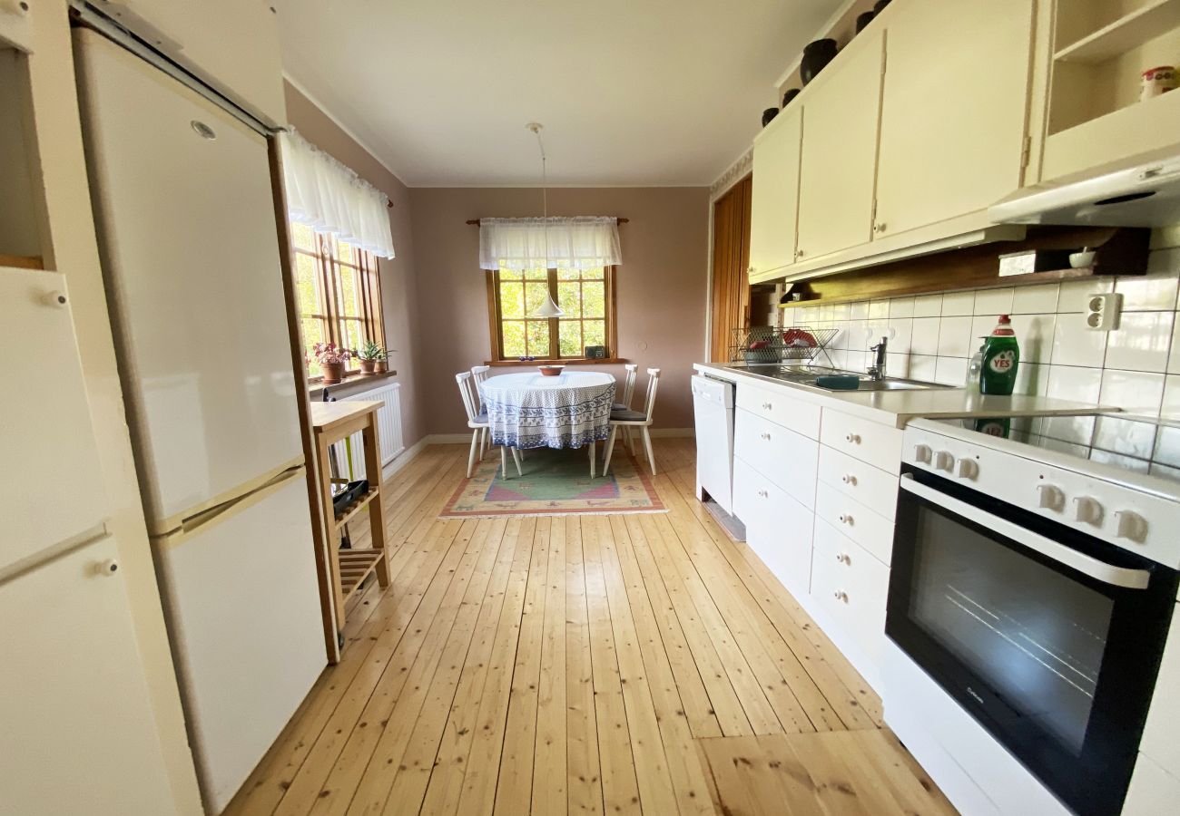 House in Vejbystrand - Cozy accommodation within walking distance to the sea | SE01057