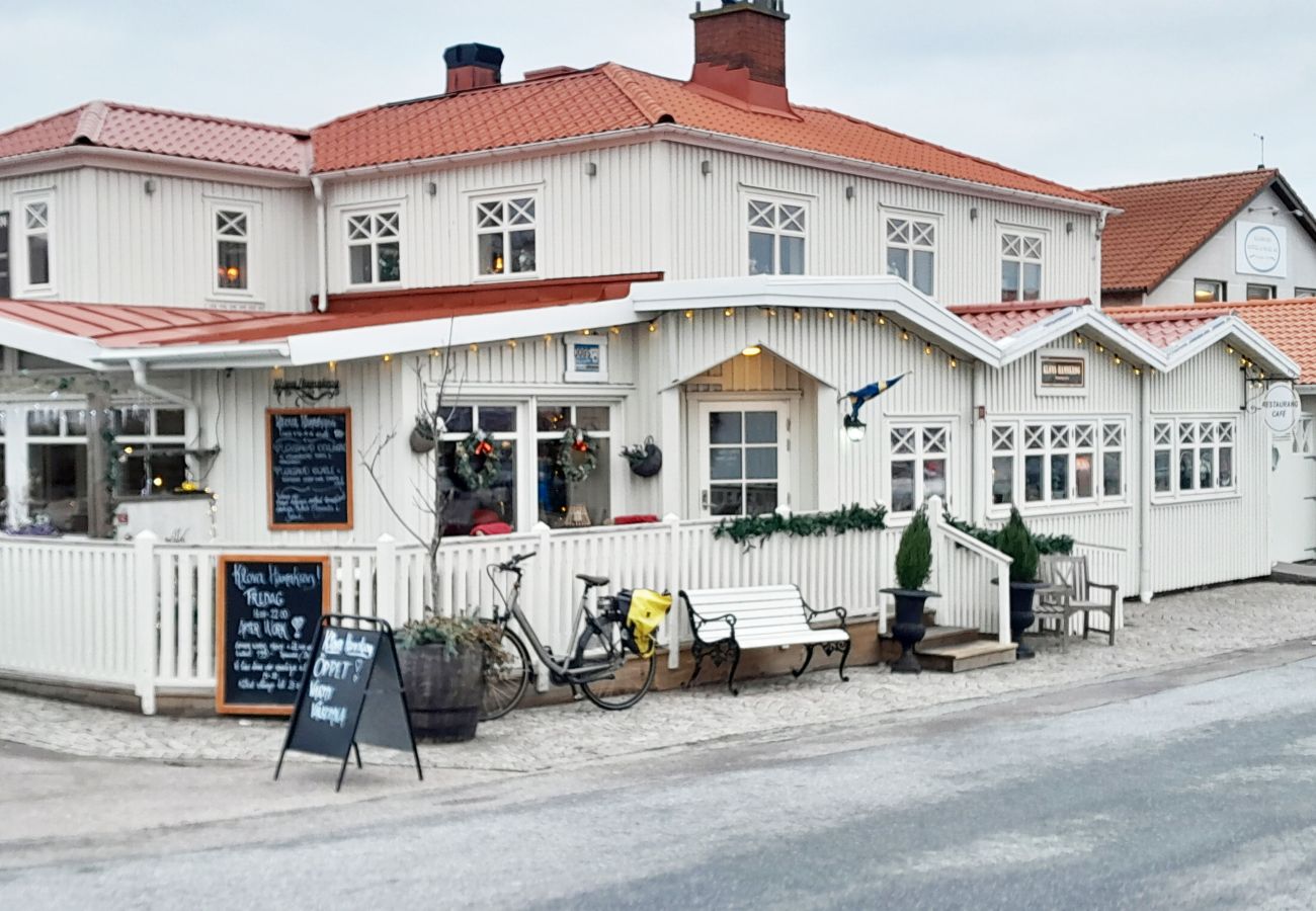 Apartment in Hönö - SE08073