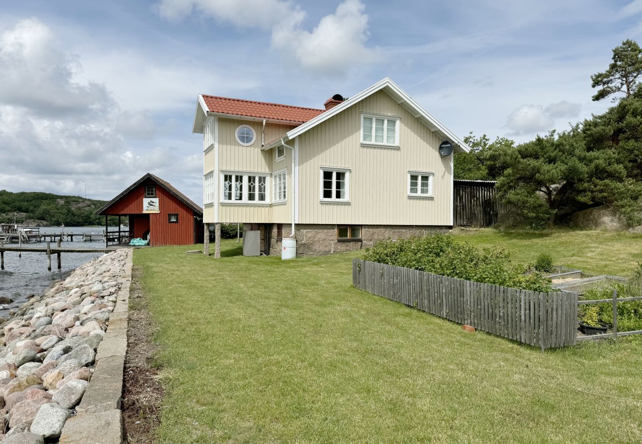 House in Hamburgsund - SE09068