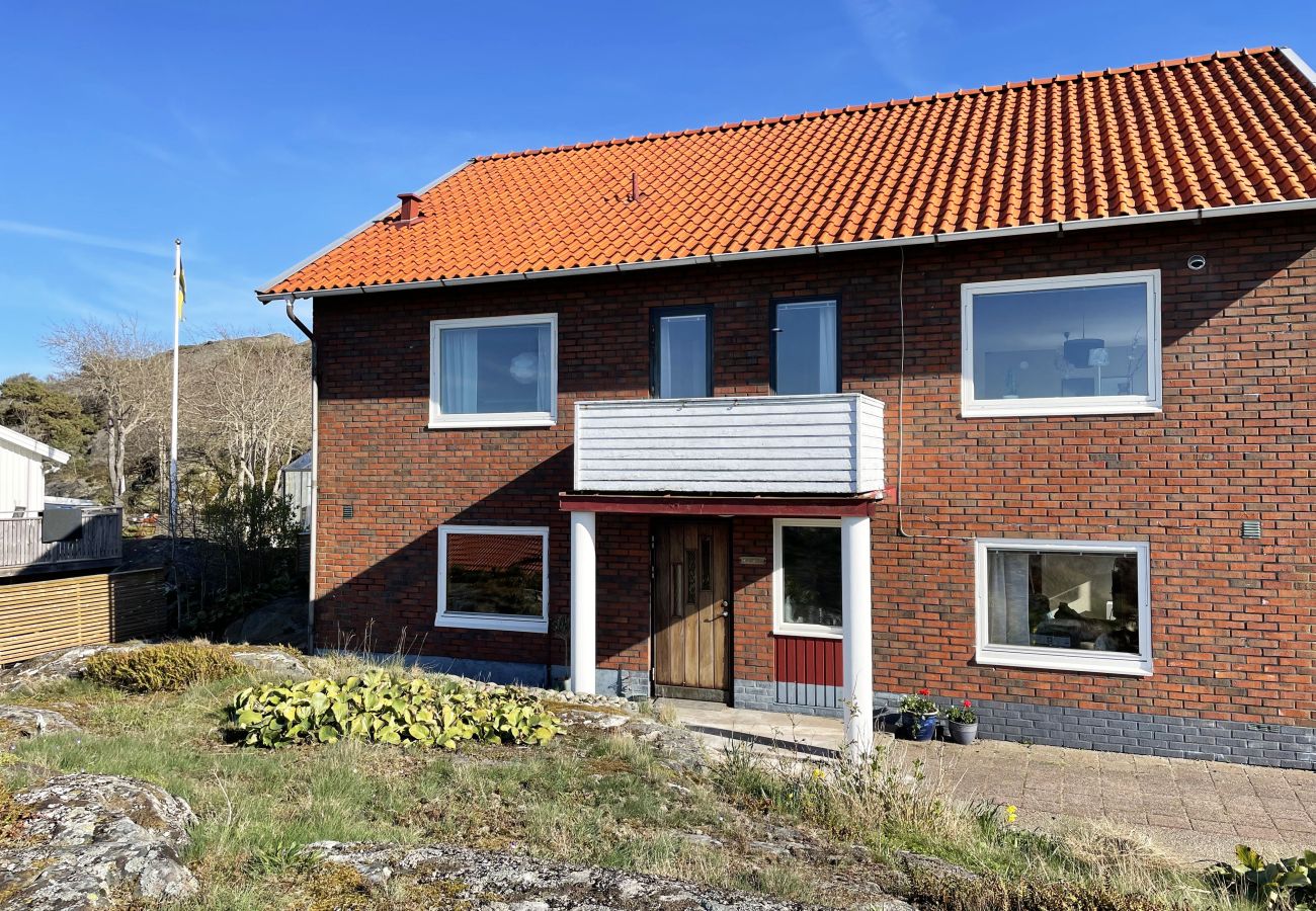 House in Rönnäng - SE09078