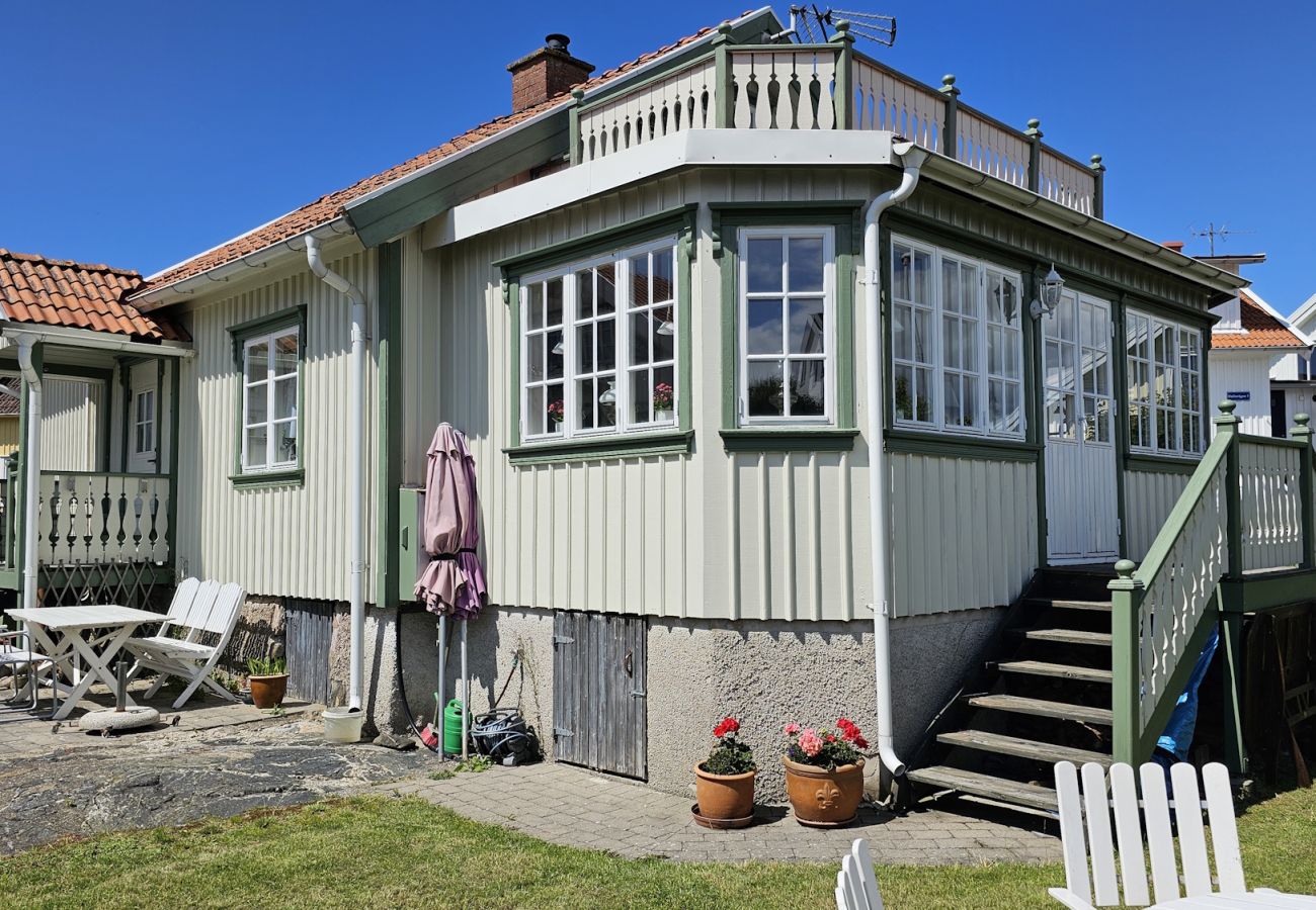 House in Hälleviksstrand - SE09108