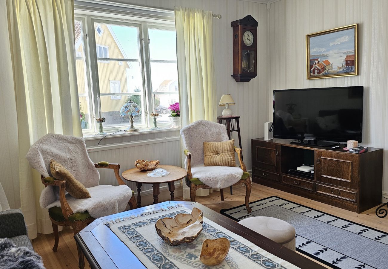 House in Hälleviksstrand - SE09108