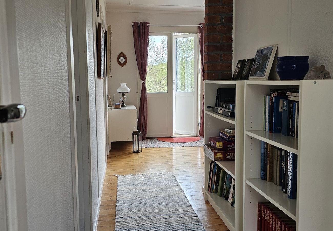 House in Varekil - SE09115