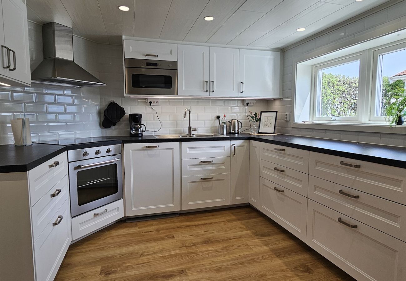 Apartment in Skärhamn - SE09138