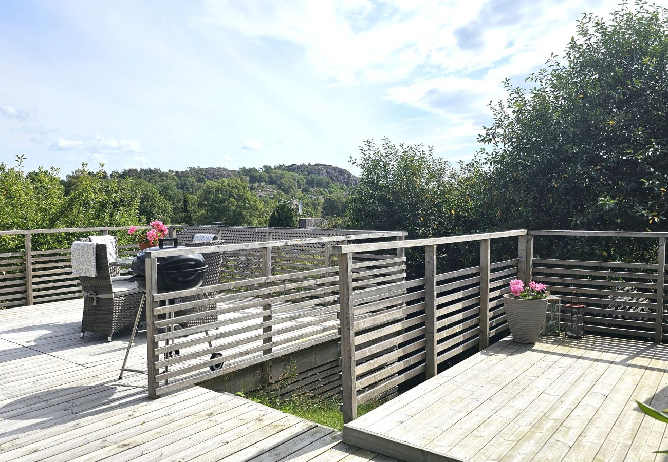 Cottage in Klövedal - SE09143