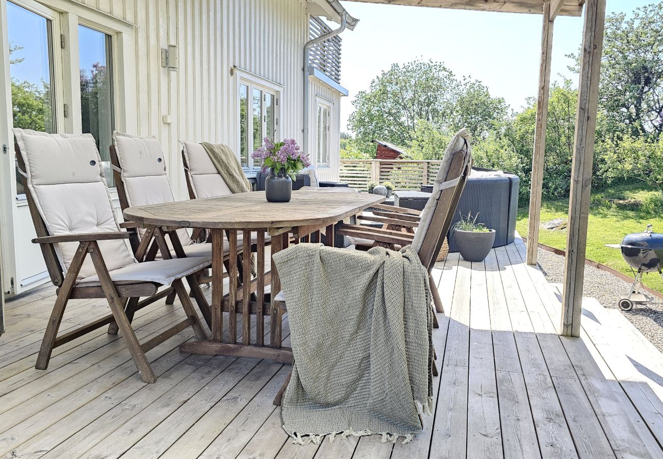 House in Uddevalla - SE09160