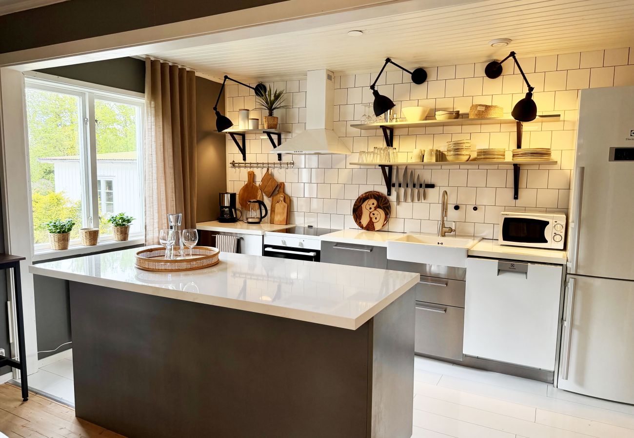 House in Ljung - Rural charm and modern comfort – close to nature and swimming |SE08016