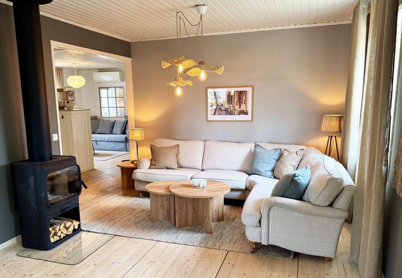 House in Ljung - Rural charm and modern comfort – close to nature and swimming |SE08016
