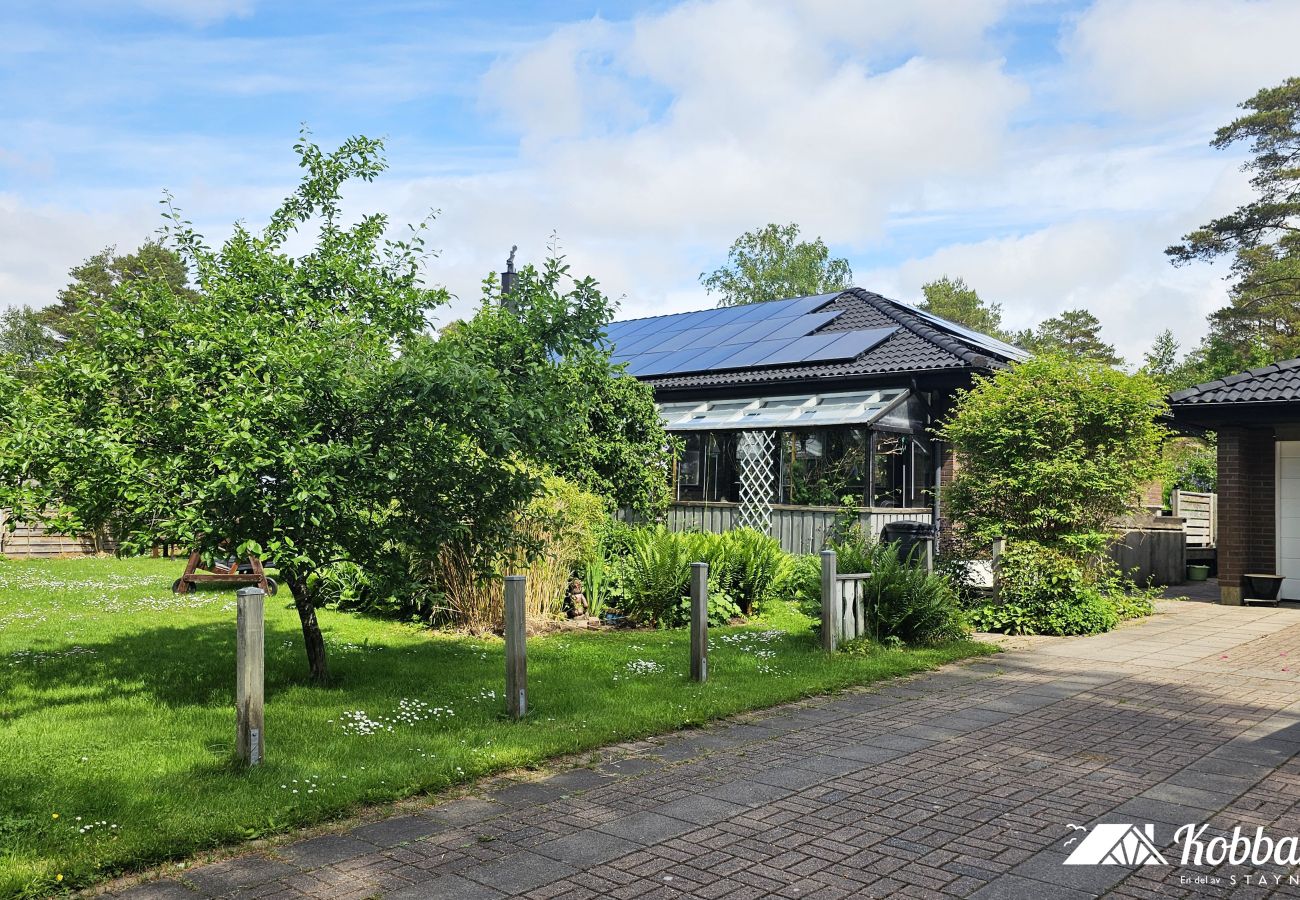 House in Varekil - Spacious house with sauna on Orust | SE09182