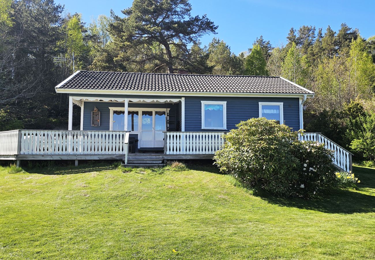 Cottage in Svanesund - Cozy cottage 200m from the sea in Svanesund | SE09183