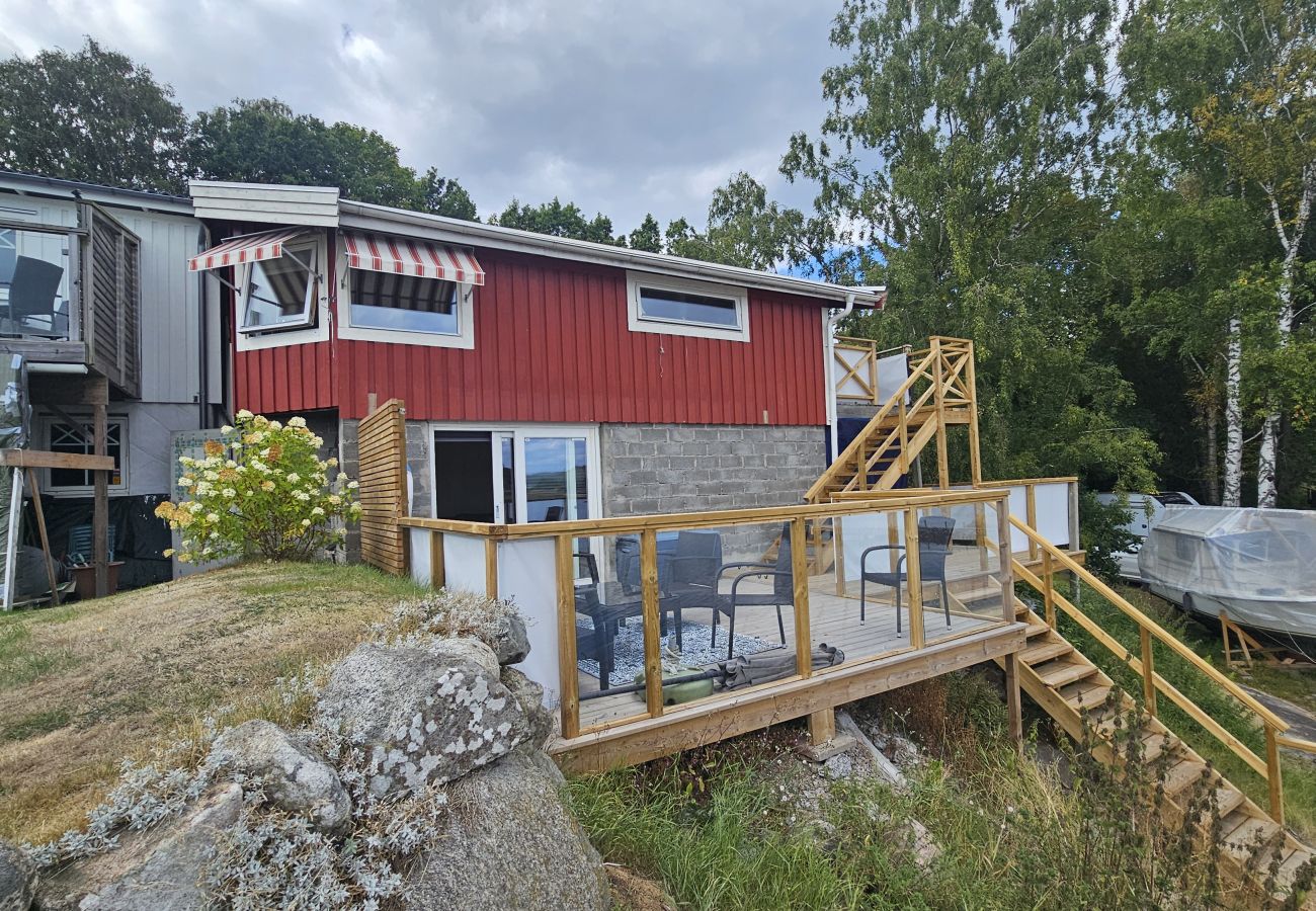 House in Myggenäs - Charming cottage in Myggenäs 20 m from the sea | SE09169