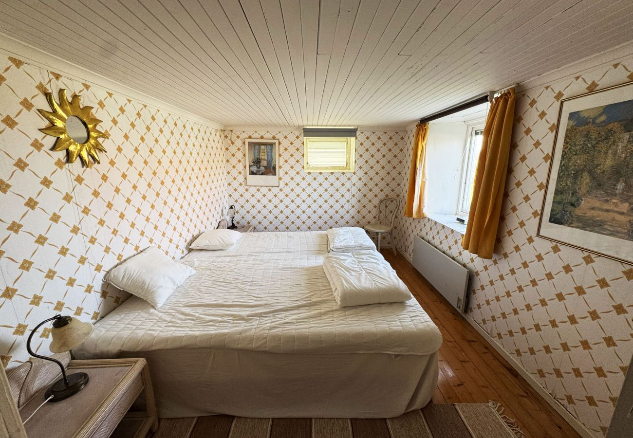 House in Grebbestad - Charming archipelago house in Grebbestad | SE09082