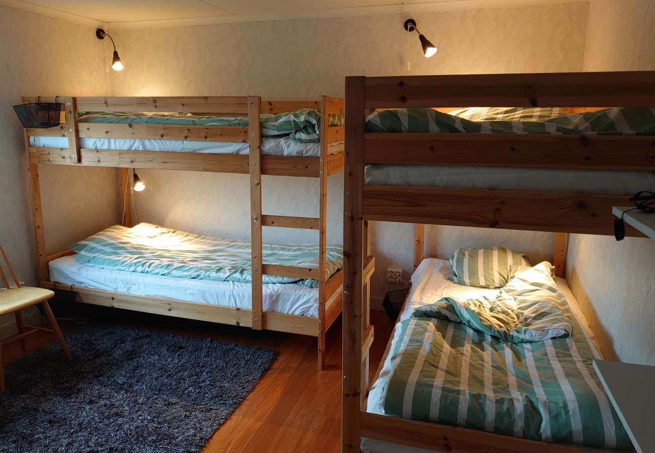 Stuga i Trollhättan - SE08008