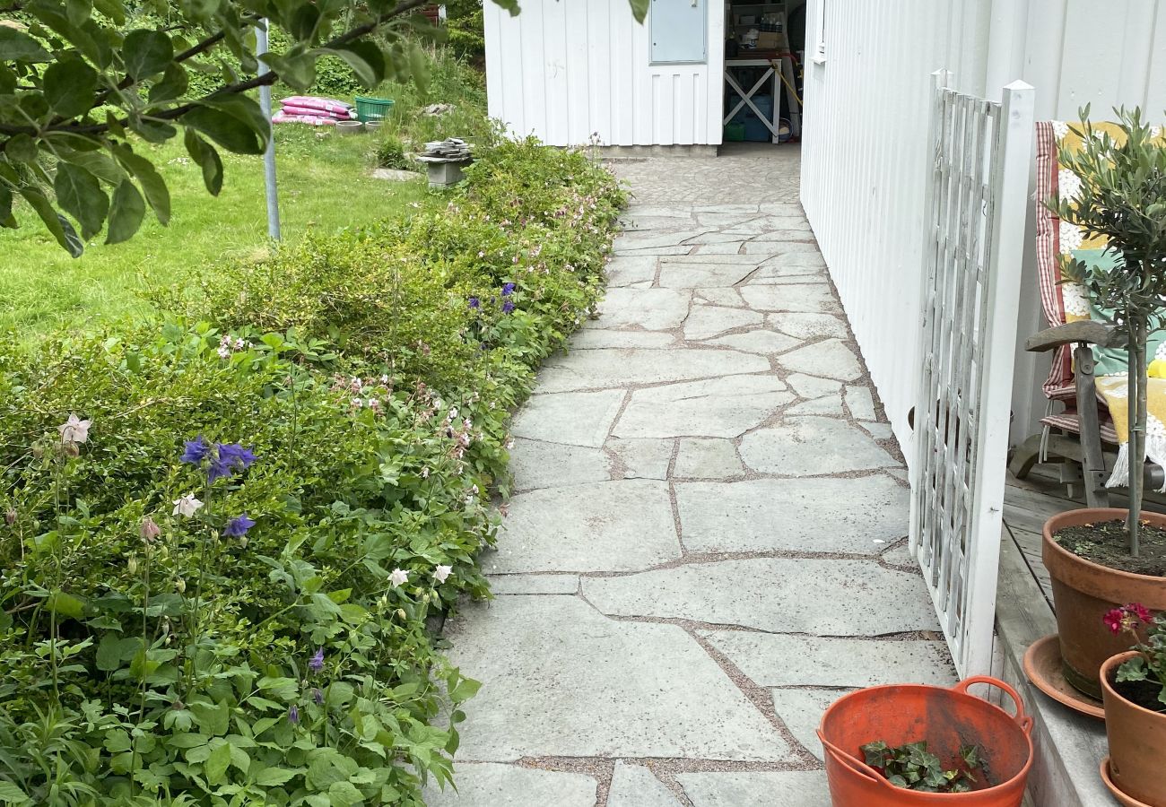 Stuga i Västra Frölunda - SE08031