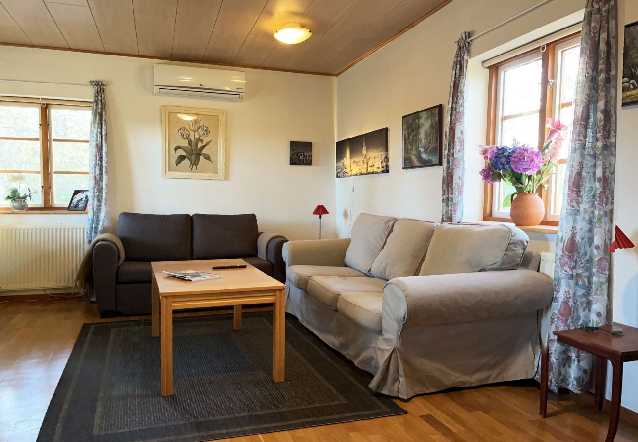 Stuga i Simrishamn - Semesterhus på Österlen vid havet | SE01014 