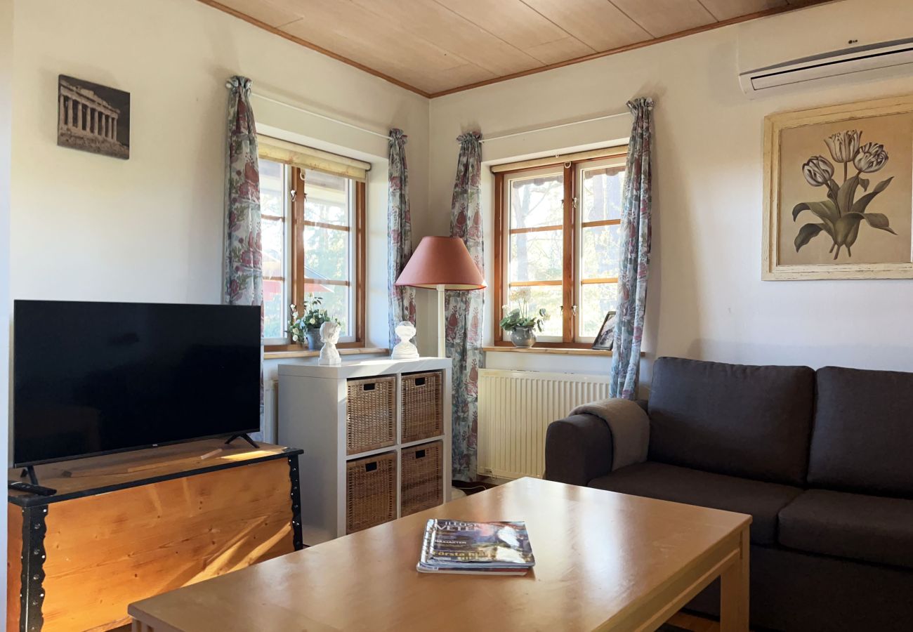 Stuga i Simrishamn - Semesterhus på Österlen vid havet | SE01014 