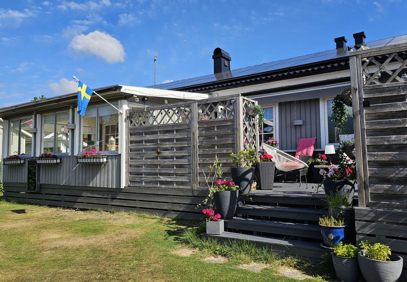 Stuga i Tanumshede - Unik villa med spa och bastu i Tanumshede | SE09038