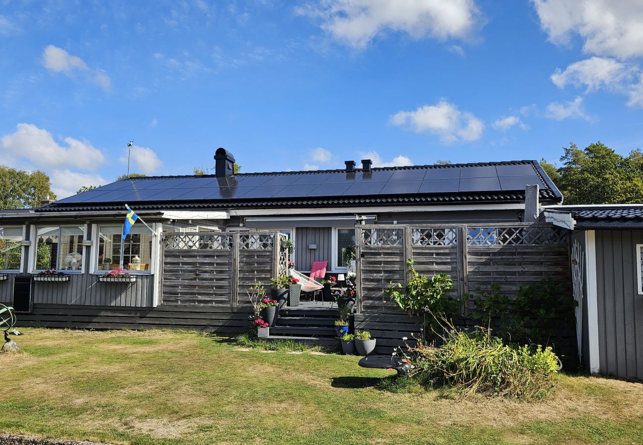 Stuga i Tanumshede - Unik villa med spa och bastu i Tanumshede | SE09038