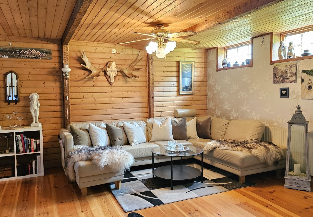 Stuga i Tanumshede - Unik villa med spa och bastu i Tanumshede | SE09038