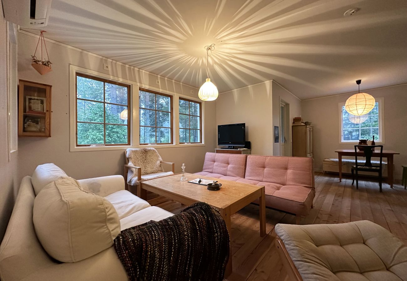 Stuga i Lärbro - SE12022