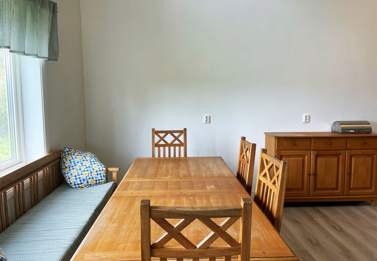 Stuga i Strömsnäsbruk - SE06041