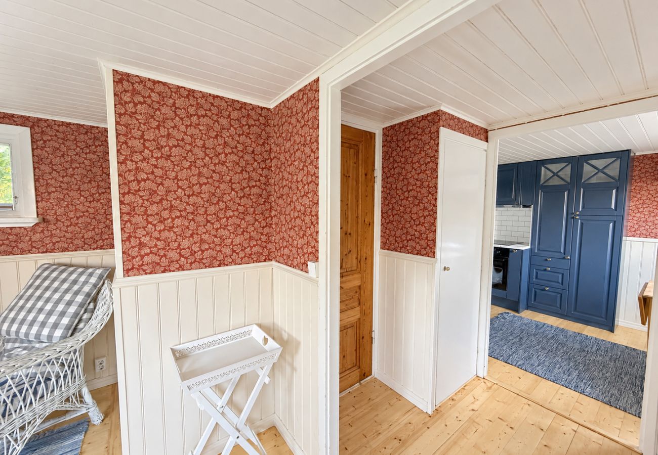 Studio i Vejbystrand - Mysig röd stuga i Vejbystrand nära stranden | SE01069