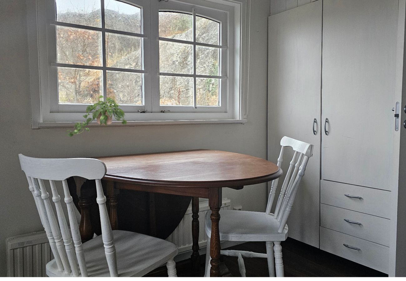 Stuga i Ellös - SE09105