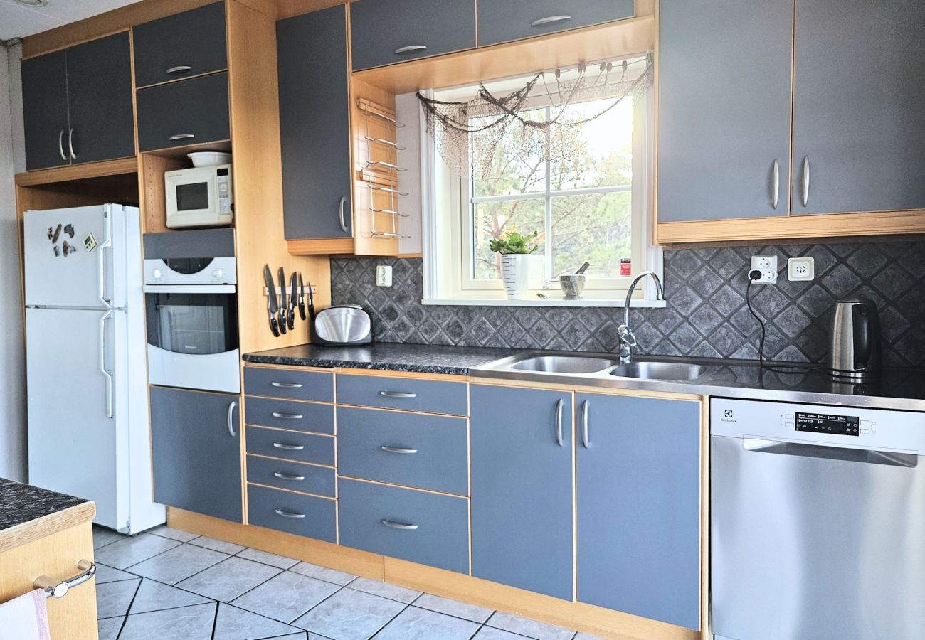 Stuga i Henån - SE09106