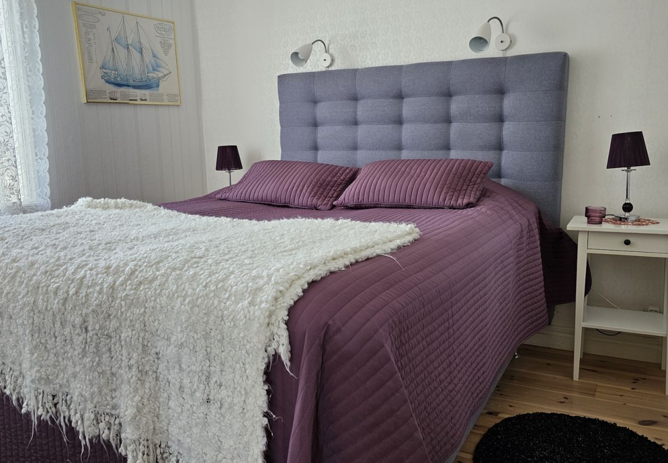 Stuga i Hälleviksstrand - SE09108