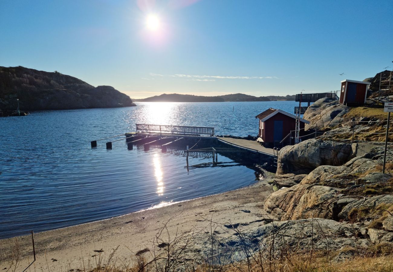 Stuga i Ellös - SE09125