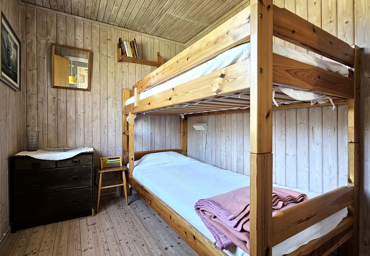 Stuga i Hälleviksstrand - SE09132