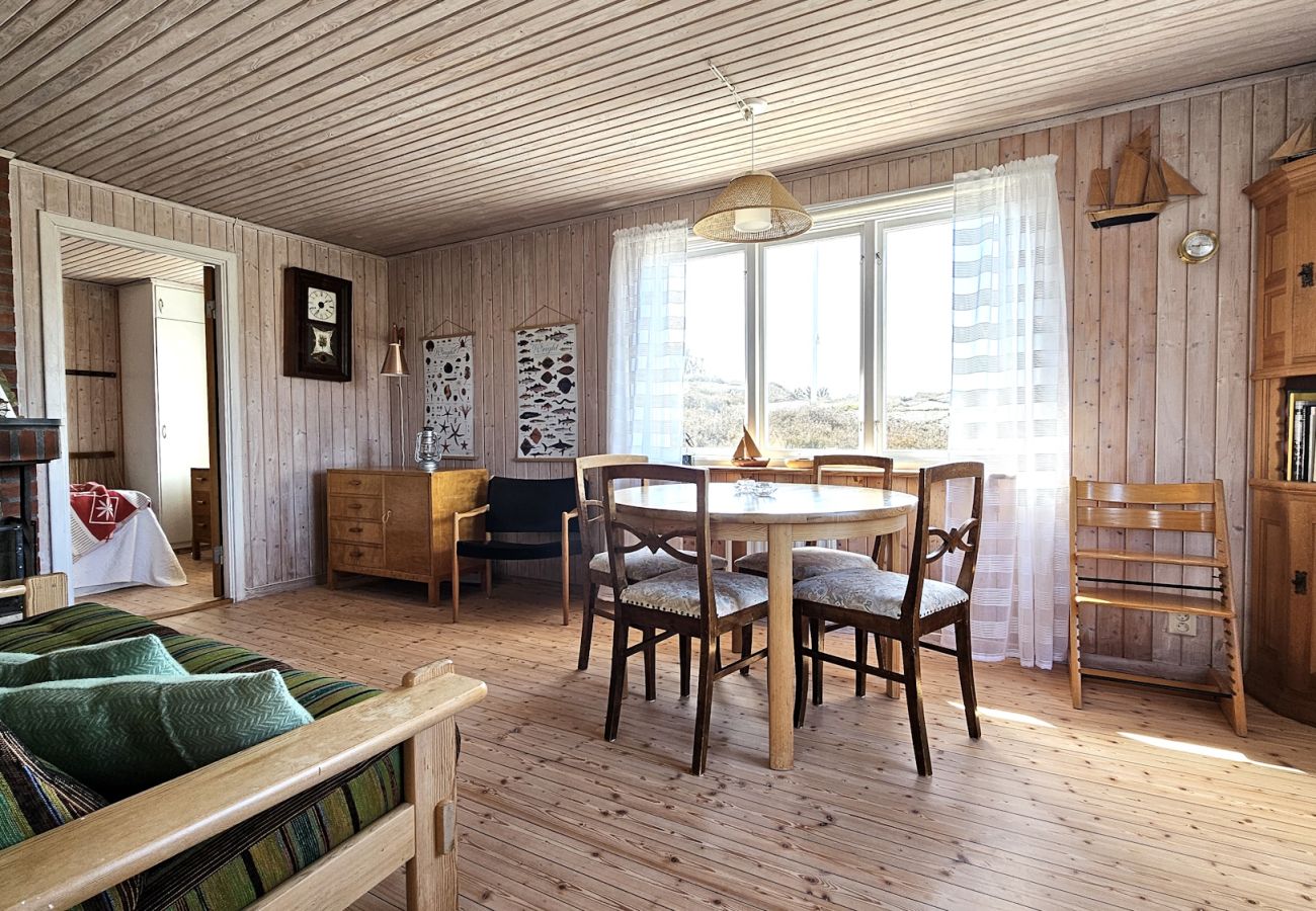 Stuga i Hälleviksstrand - SE09132