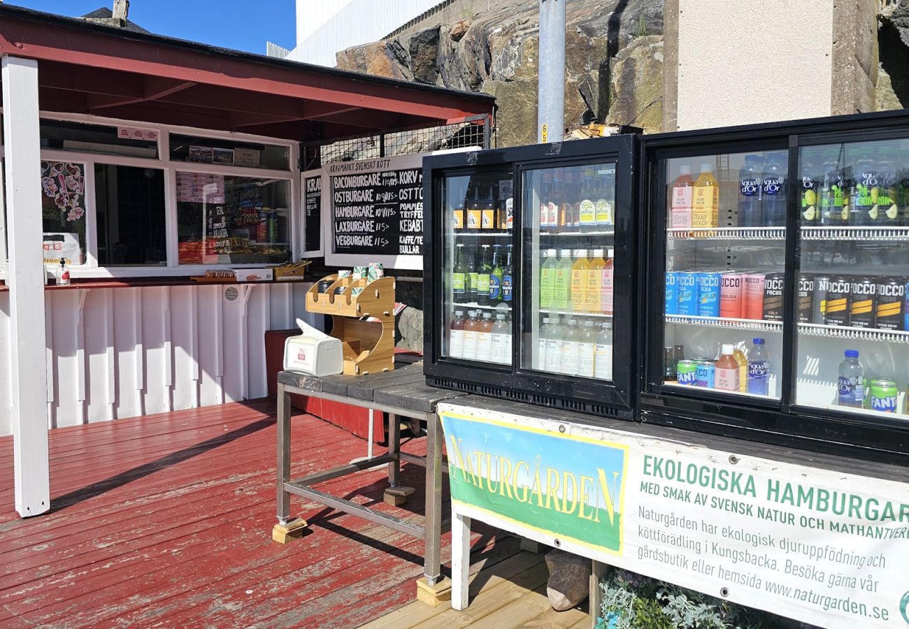 Stuga i Hälleviksstrand - SE09132