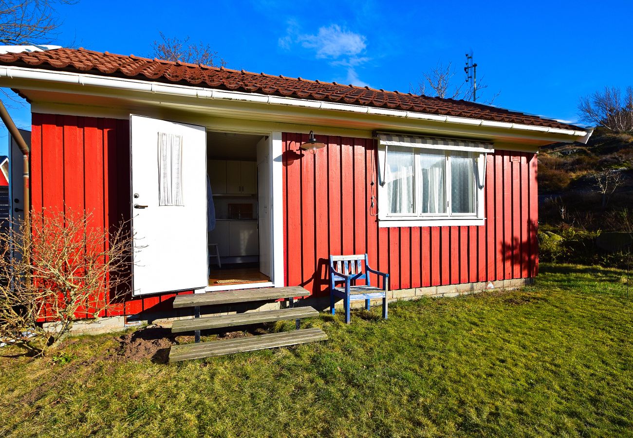 Stuga i Hälleviksstrand - SE09133