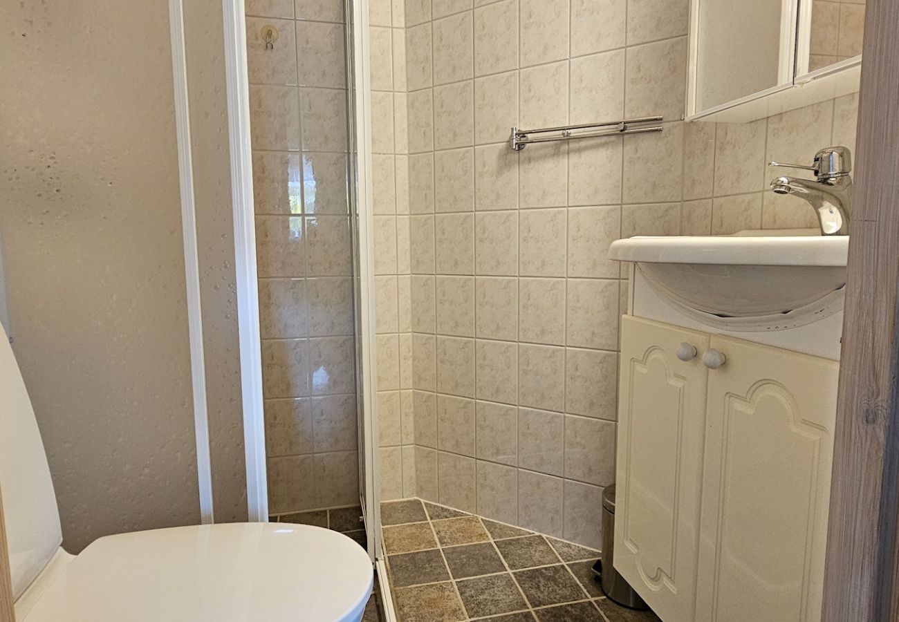 Stuga i Ellös - SE09113