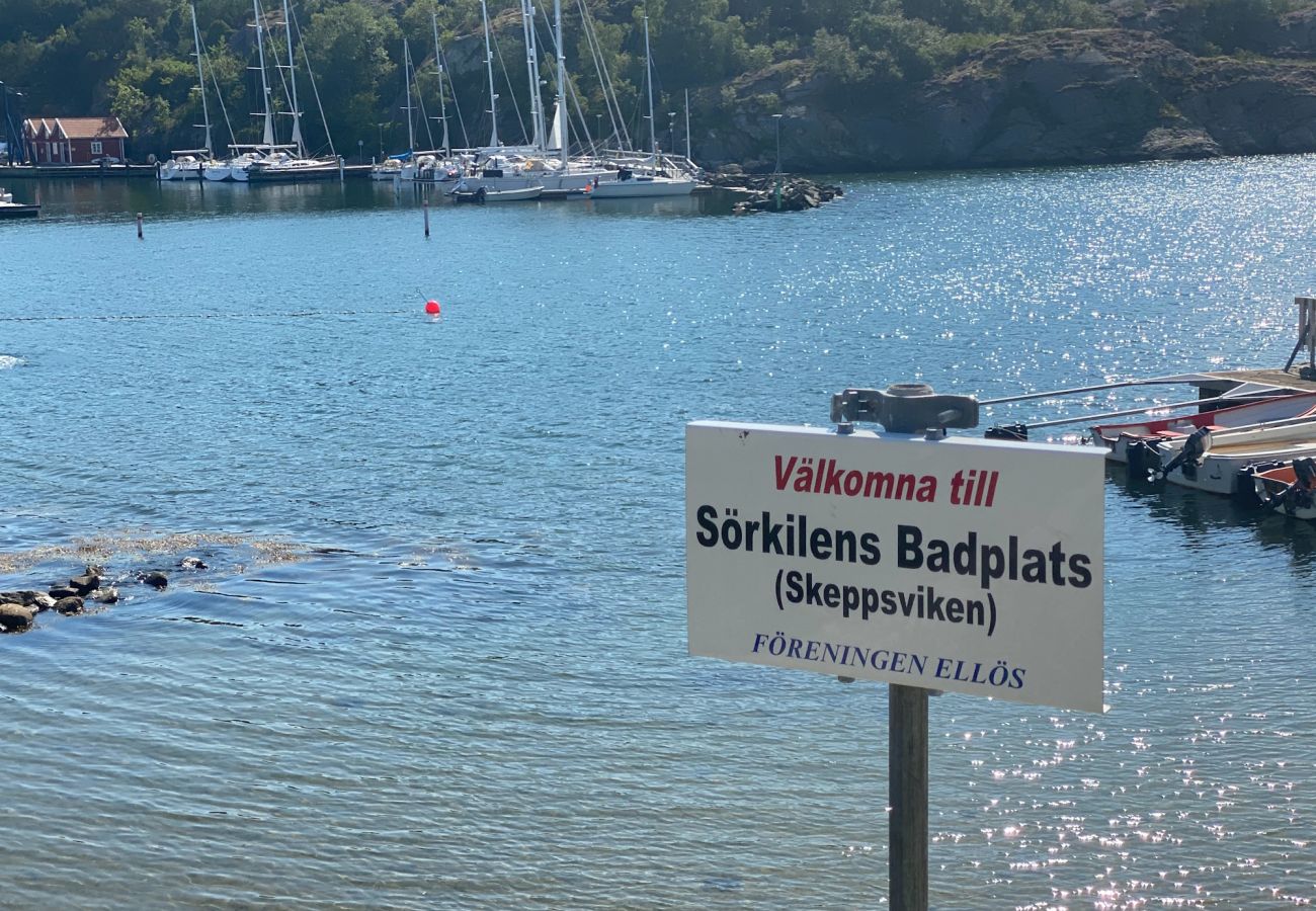 Stuga i Ellös - SE09113