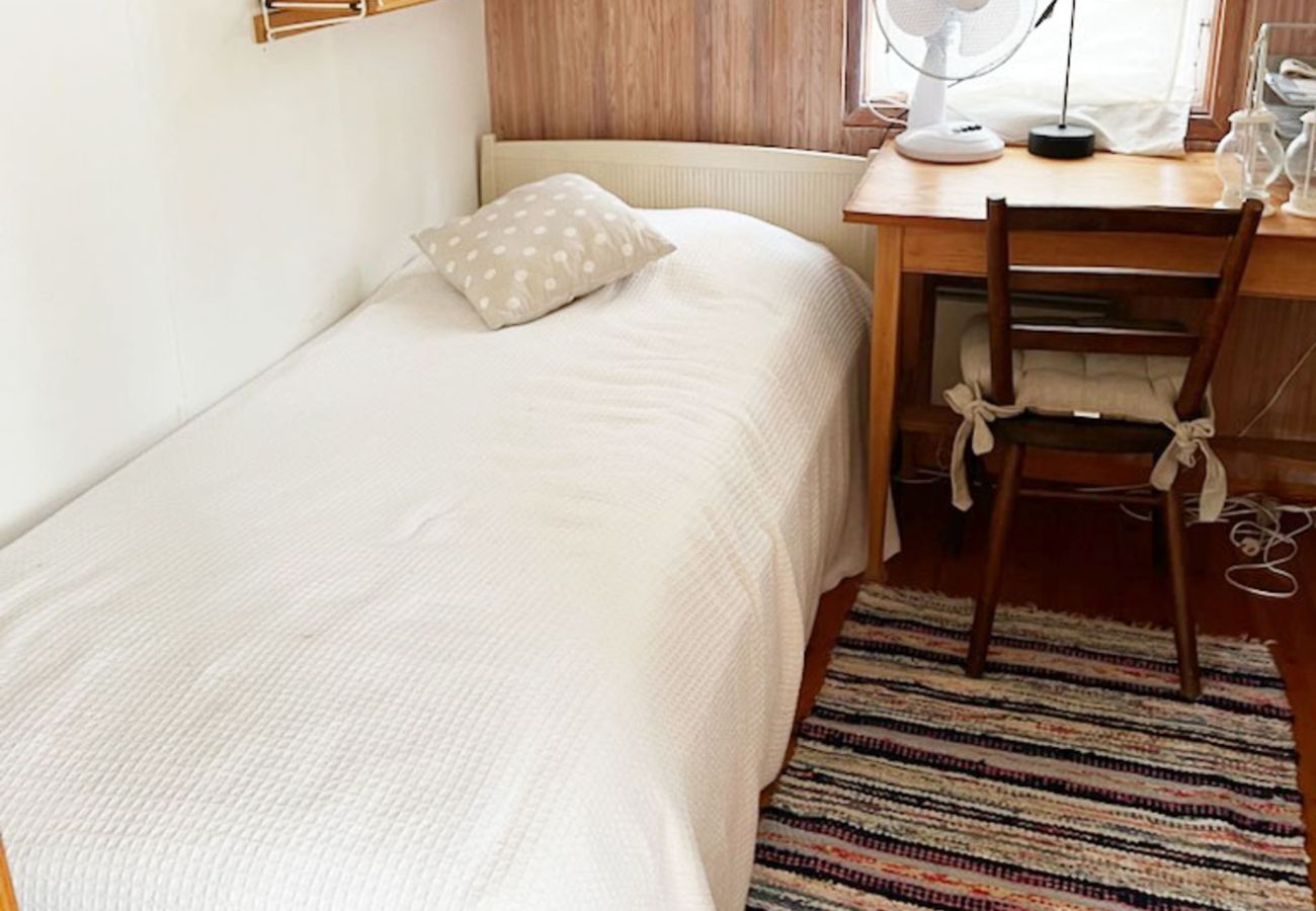 Stuga i Lärbro - SE12056